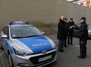 Nowy radiowóz dla Komisariatu Policji w Pyskowicach 