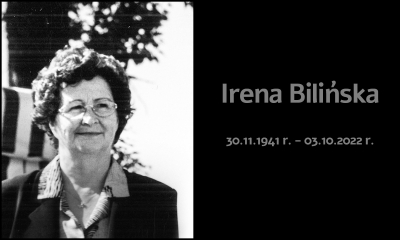Po lewej stronie czarno - białe zdjęcie kobiety w okularach. Po lewej napis Irena Bilińska 30.11.1941 - 03.10.2022